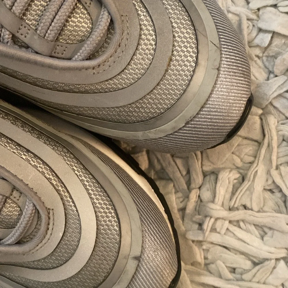 Nike Air Max - Picture 6 of 6